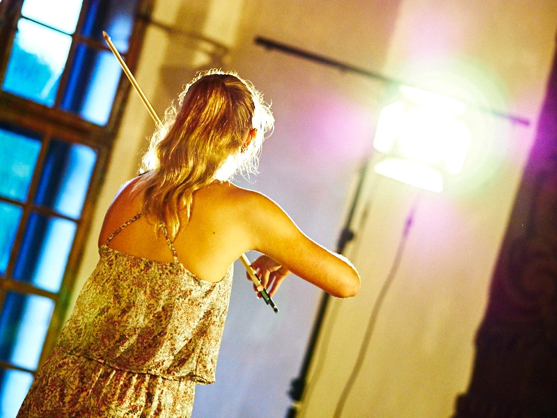 Allegro Vivo. »Matinéen«